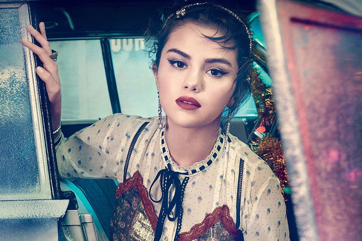 Zpěvačka Selena Gomez. Zpěvačka Selena Gomez.