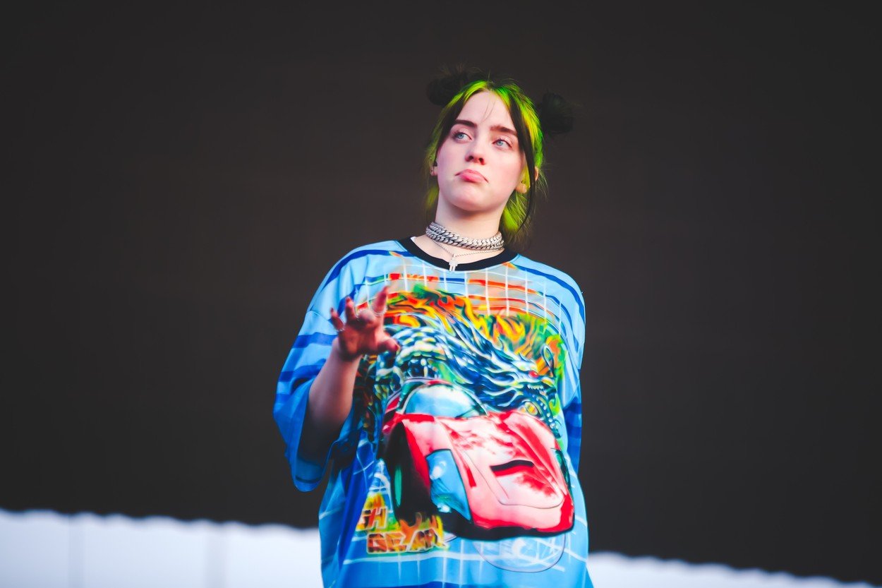 Billie Eilish (18) Billie Eilish (18)