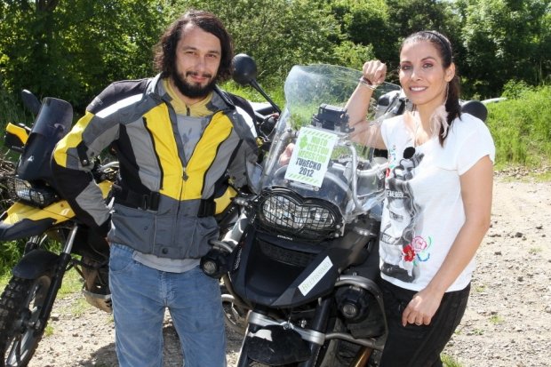 Moto cestou necestou - Pavel Liška a Eva Decastelo Moto cestou necestou - Pavel Liška a Eva Decastelo