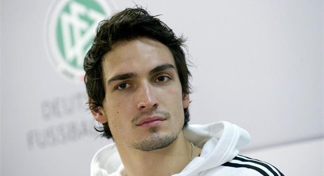 Mats Hummels: Německo, tým: Borussia Dortmund, poznávací znamení: pronikavý pohled Mats Hummels: Německo, tým: Borussia Dortmund, poznávací znamení: pronikavý pohled