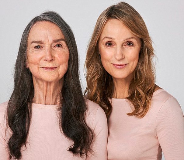 Frances (83) a její dcera Tineka (57) Frances (83) a její dcera Tineka (57)