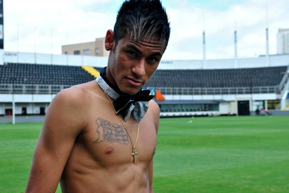 Neymar: Brazílie, tým: FC Barcelona, poznávací znamení: model Neymar: Brazílie, tým: FC Barcelona, poznávací znamení: model