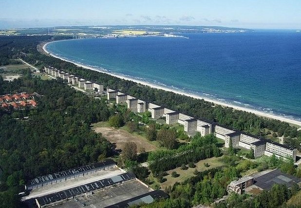 Prora - takhle měl vypadat největší hotel na světě, ve kterém nikdo nikdy nebyl ubytovaný Prora - takhle měl vypadat největší hotel na světě, ve kterém nikdo nikdy nebyl ubytovaný