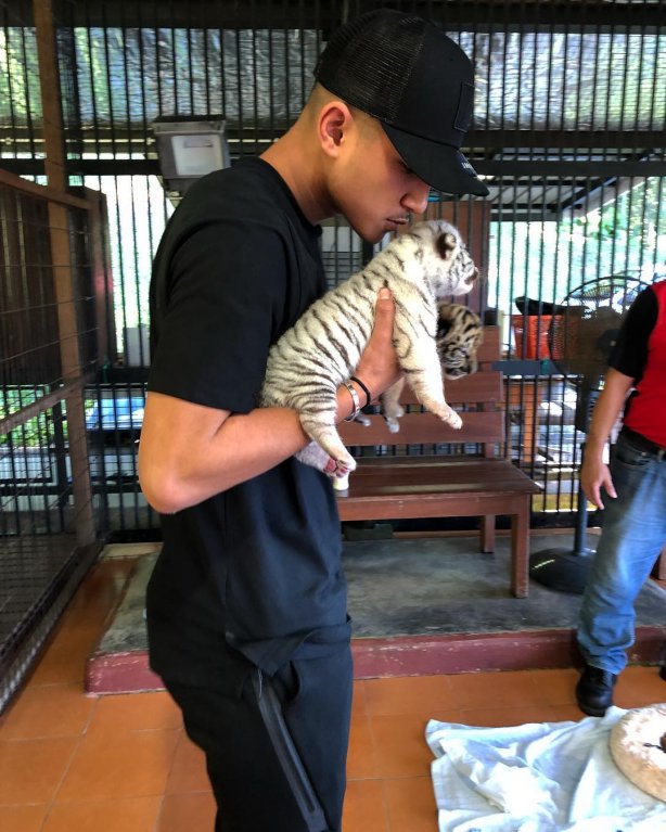 Nejdražší fotbalista na světě - Faiq Bolkiah 8 Nejdražší fotbalista na světě - Faiq Bolkiah 8