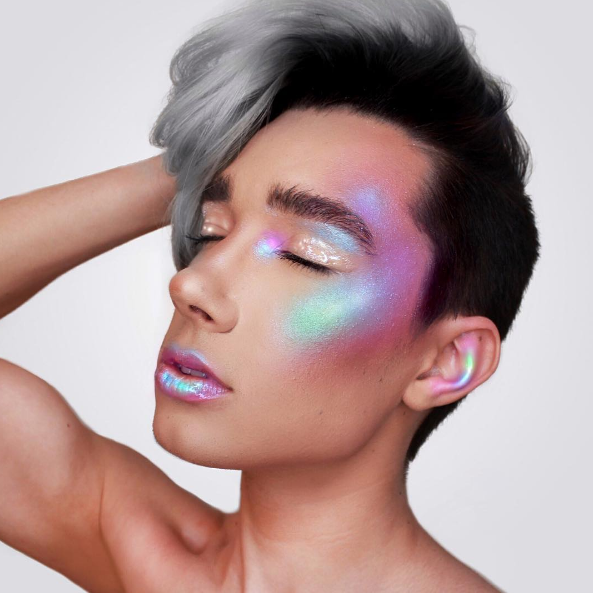 James Charles jako CoverGirl - Obrázek 1 James Charles jako CoverGirl - Obrázek 1