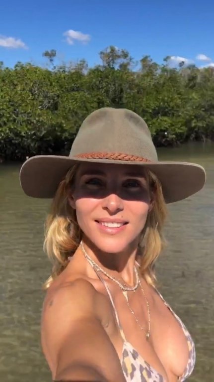 Elsa Pataky (43) Elsa Pataky (43)