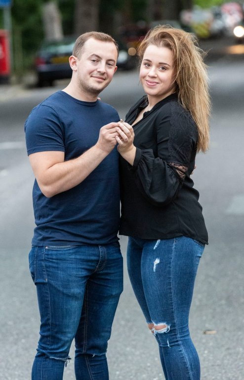 Muž zapálil při zásnubách byt. Muž zapálil při zásnubách byt.