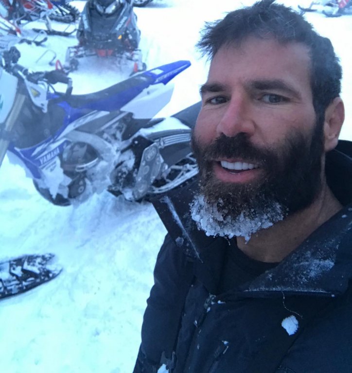 Dan Bilzerian (8) Dan Bilzerian (8)