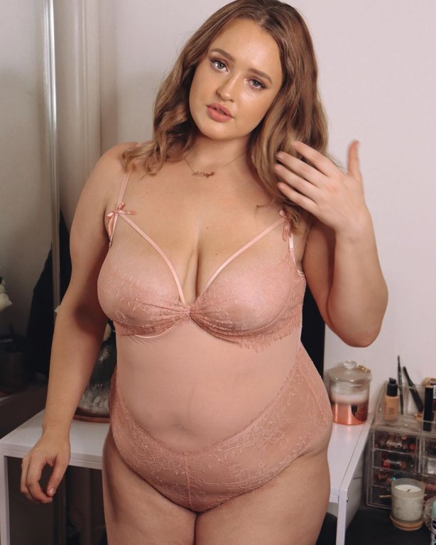 Ashleigh Atkins (24) Ashleigh Atkins (24)