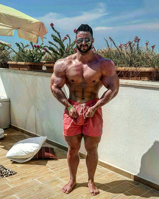 Falešný bodybuilder - Obrázek 2 Falešný bodybuilder - Obrázek 2