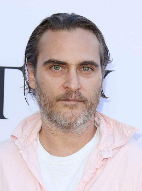 Joaquin Phoenix (45) Joaquin Phoenix (45)