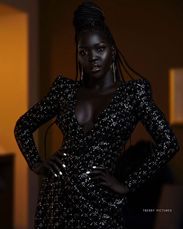 Nyakim Gatwech je nejtmavší modelka na světě Nyakim Gatwech je nejtmavší modelka na světě