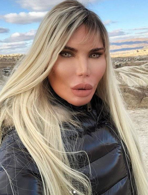Rodrigo Alves ukázal své ženské alter ego, Jessicu. Rodrigo Alves ukázal své ženské alter ego, Jessicu.