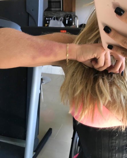 Zneužívaná modelka 6 Zneužívaná modelka 6