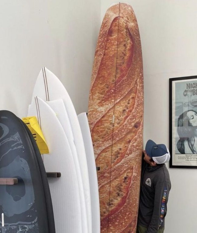 Prkno na windsurfing k nakousnutí. Prkno na windsurfing k nakousnutí.