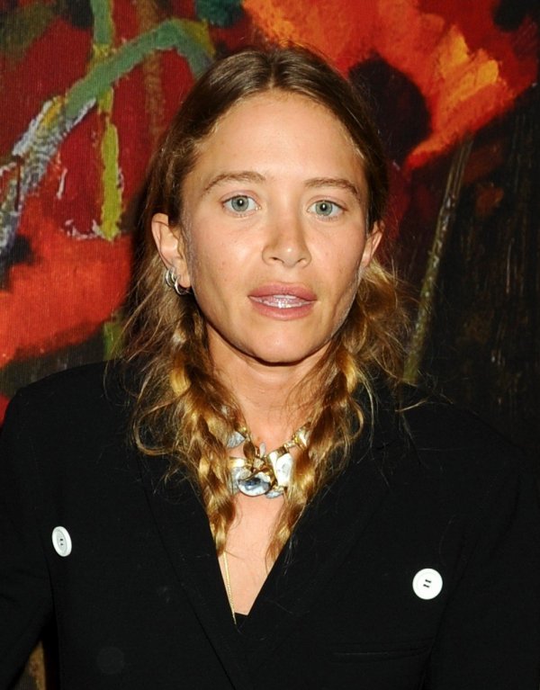 Proměna Mary-Kate Olsen - Obrázek 6 Proměna Mary-Kate Olsen - Obrázek 6