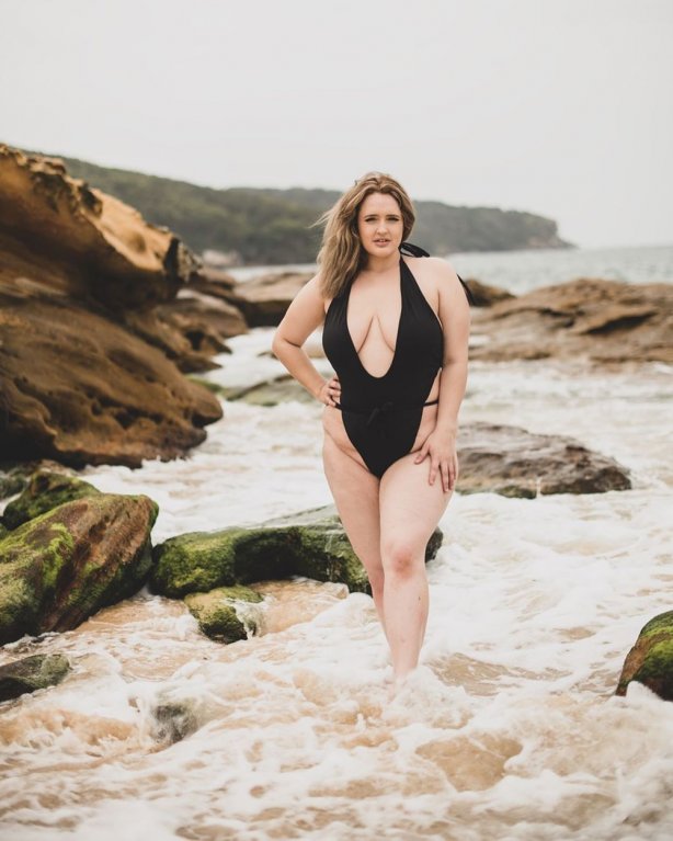 Ashleigh Atkins (24) Ashleigh Atkins (24)