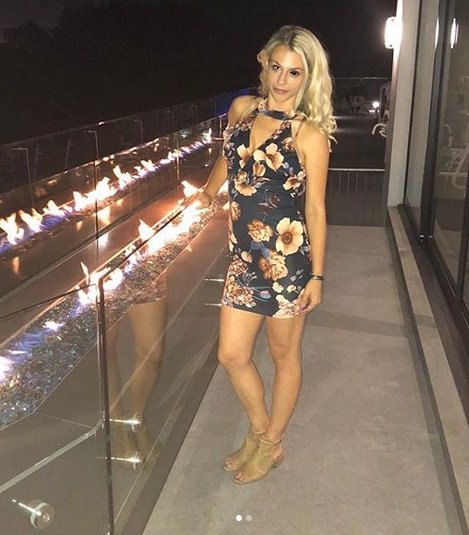Televizní hvězdička Kaitlyn Isham. Televizní hvězdička Kaitlyn Isham.