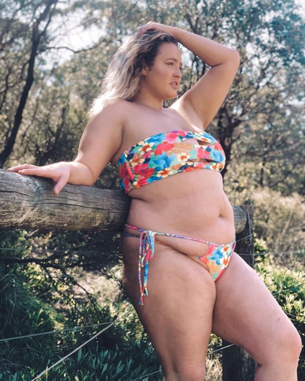 Ashleigh Atkins (24) Ashleigh Atkins (24)