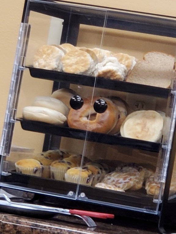 Chci být šťastný tak, jako tenhle bagel. Chci být šťastný tak, jako tenhle bagel.