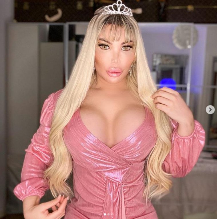 Ken se nechává předělat na Barbie 4 Ken se nechává předělat na Barbie 4