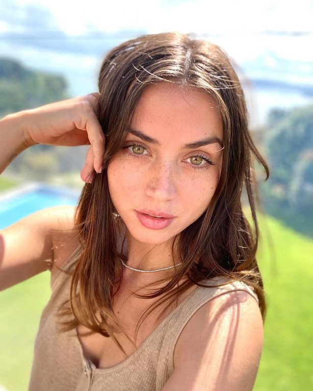 Ana de Armas (32) Ana de Armas (32)