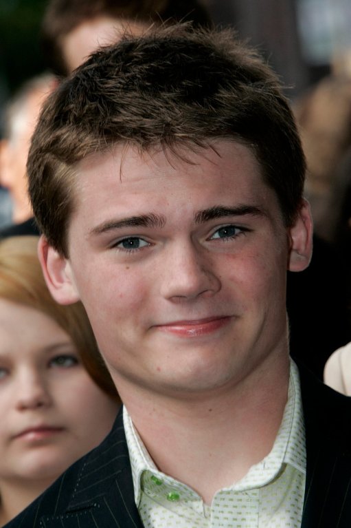 Jake Lloyd (32) Jake Lloyd (32)