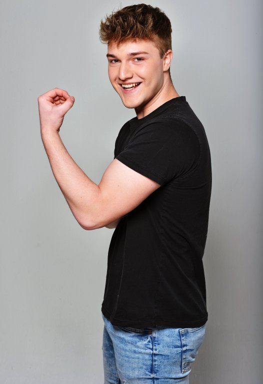 Tiktoker Tomáš Běhounek. Tiktoker Tomáš Běhounek.