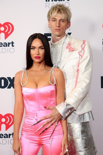 Machine Gun Kelly a Megan Fox na cenách iHeartRadio Machine Gun Kelly a Megan Fox na cenách iHeartRadio
