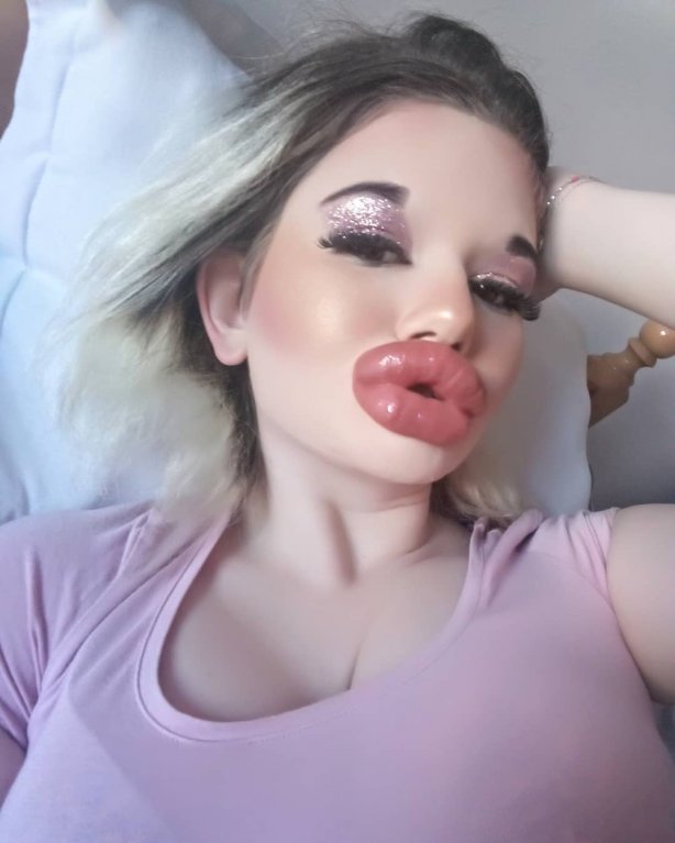 Andrea Ivanova (22) Andrea Ivanova (22)
