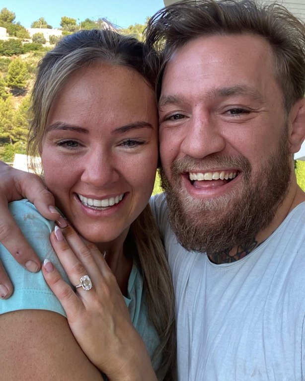 Conor McGregor a Dee Devlin se budou brát Conor McGregor a Dee Devlin se budou brát
