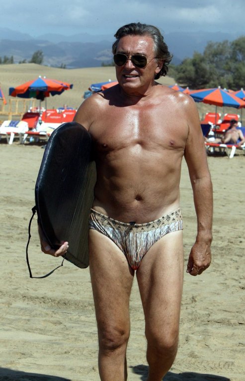 Karel Gott byl i vášnivým surfařem Karel Gott byl i vášnivým surfařem