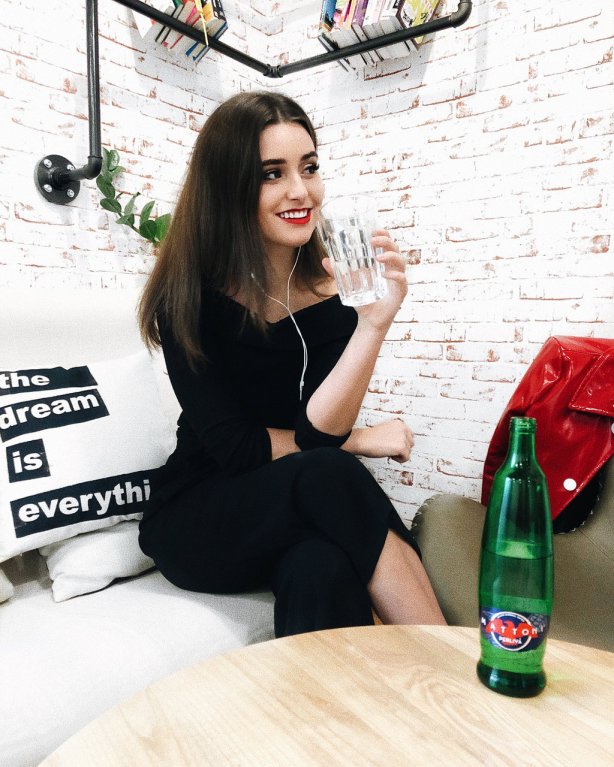Anna Šulcová - Instagram - Obrázek 4 Anna Šulcová - Instagram - Obrázek 4