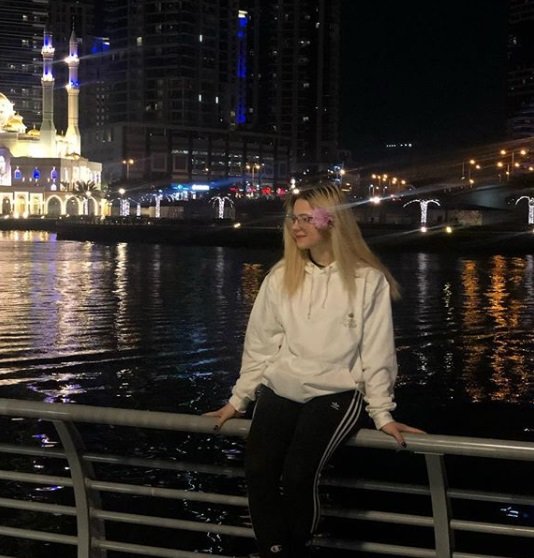 Youtuberka Mína byla s přítelem na dovolené v Dubaji. Youtuberka Mína byla s přítelem na dovolené v Dubaji.