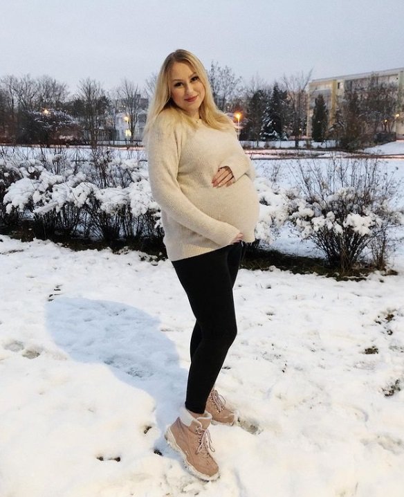 Youtuberka SweetieMarket se dočkala dcery Emmy. Youtuberka SweetieMarket se dočkala dcery Emmy.