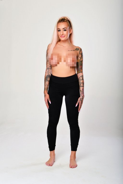 Pornoherečka Daisy Lee. Pornoherečka Daisy Lee.