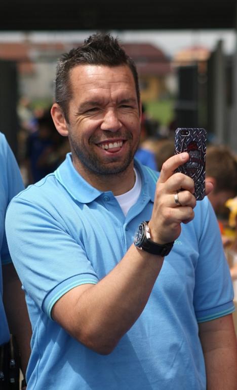 Fotbalista Pavel Horváth a jeho fotografické nadšení Fotbalista Pavel Horváth a jeho fotografické nadšení