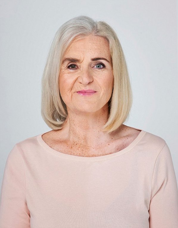 Ester (73) a její dcera Wendy (43) v jedné ženě Ester (73) a její dcera Wendy (43) v jedné ženě