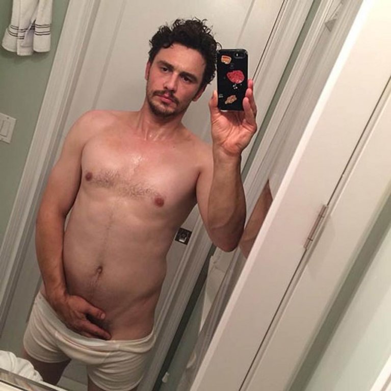 James Franco a jeho sexy fotka, komu ji asi pošle? James Franco a jeho sexy fotka, komu ji asi pošle?