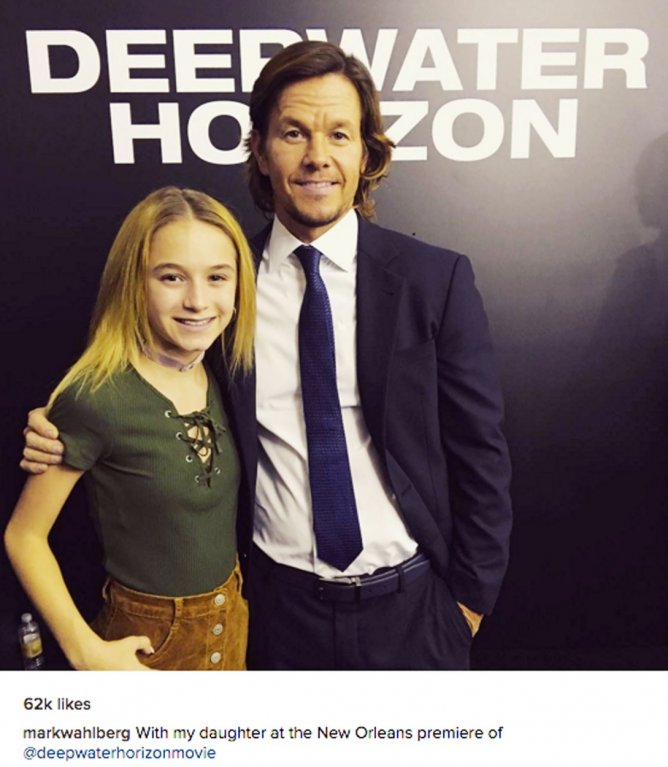 S dcerou na premiéře filmu Deepwater Horizon. S dcerou na premiéře filmu Deepwater Horizon.