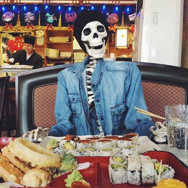 SUSHI! SUSHI!