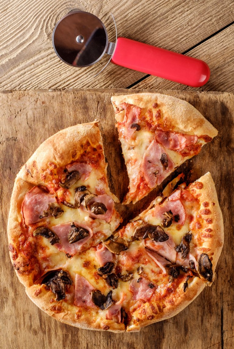 Oblíbená pizza na vás prozradí, jaký máte ráda sex! sunka Oblíbená pizza na vás prozradí, jaký máte ráda sex! sunka