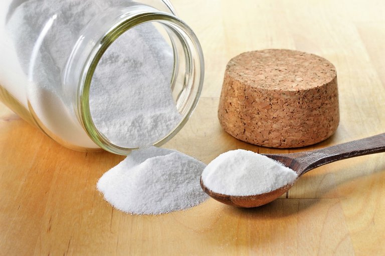 Jak využít jedlou sodu na zahradě při pěstování růží, muškátů, rajčat a okurek: jedlá soda (hydrogenuhličitan sodný) nebo taky soda bikarbona, pečicí soda, zažívací soda je multifunkční pomocník Jak využít jedlou sodu na zahradě při pěstování růží, muškátů, rajčat a okurek: jedlá soda (hydrogenuhličitan sodný) nebo taky soda bikarbona, pečicí soda, zažívací soda je multifunkční pomocník