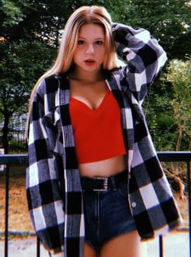 Mína - profil Mína - profil